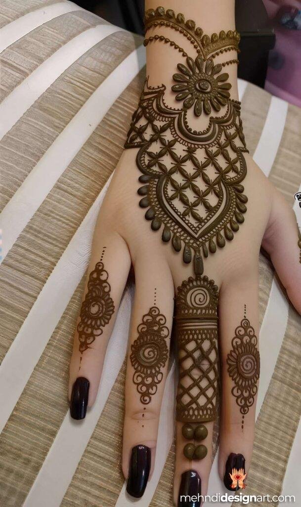 60+ Modern Full Hand Mehndi Design for a Trendy Look 12
