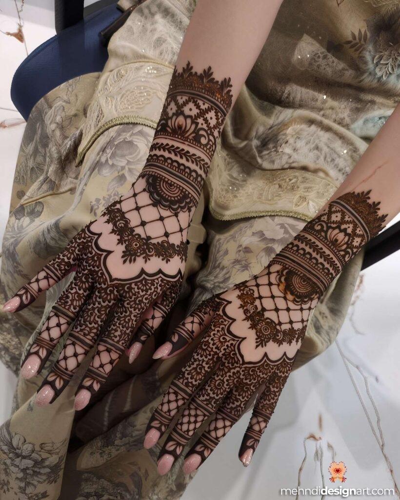 60+ Modern Full Hand Mehndi Design for a Trendy Look 37