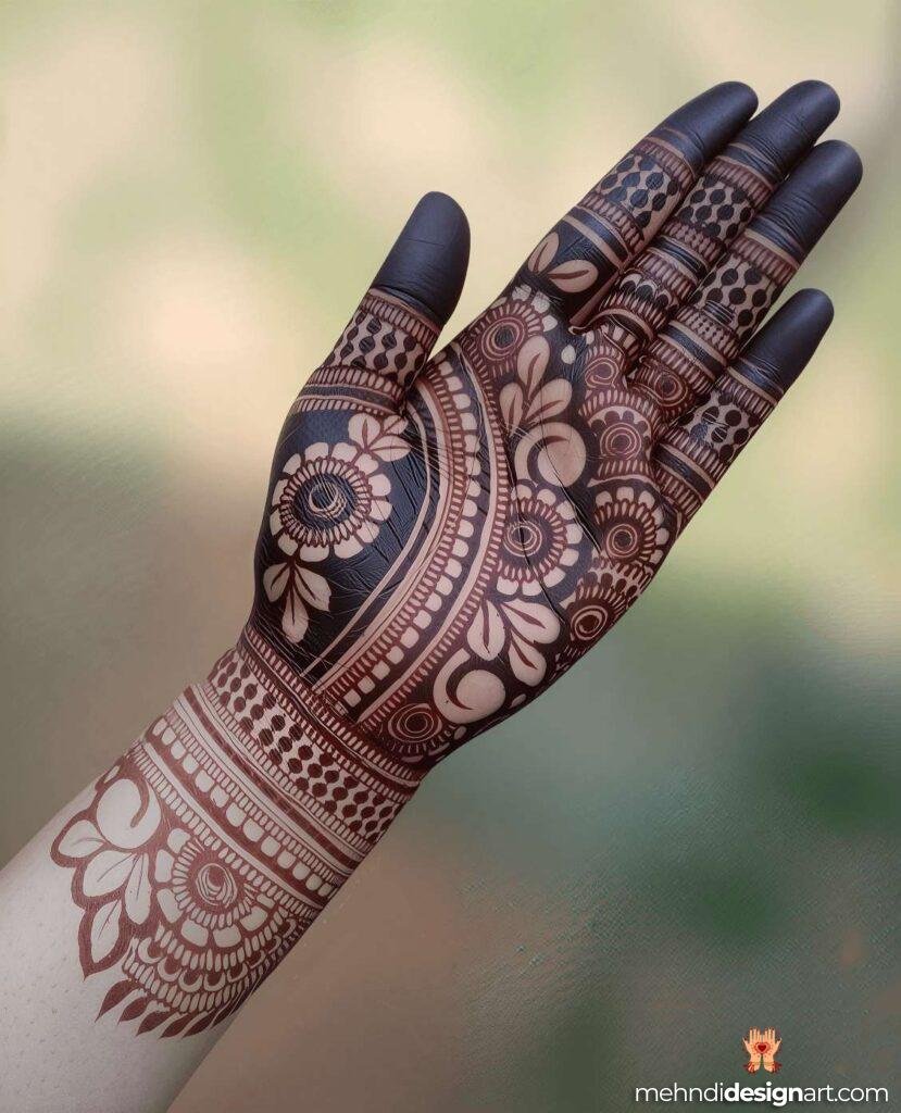 35 + Trendy Modern Royal Front Hand Mehndi Design 5