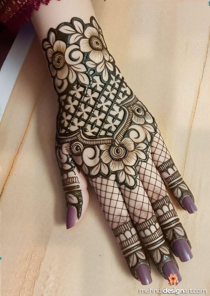 35+ Fancy Mehndi Designs for all Seasons 22