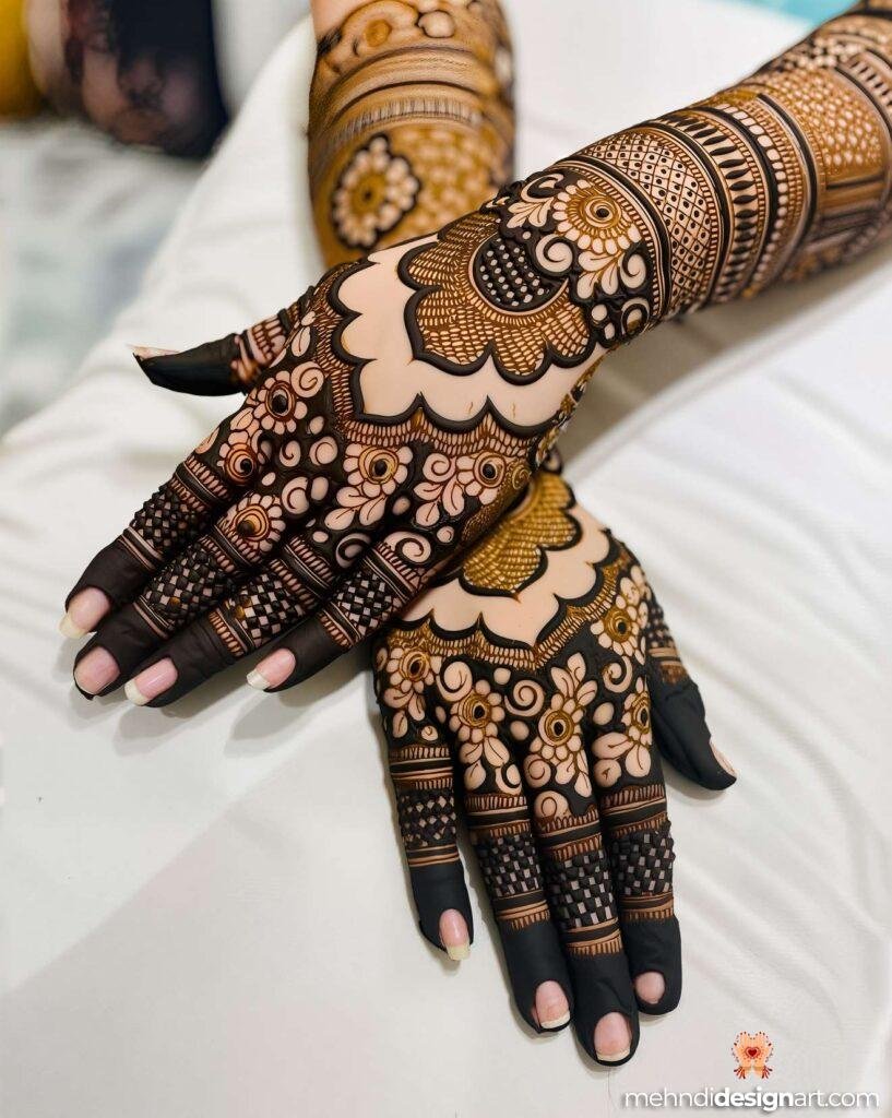 35+ Fancy Mehndi Designs for all Seasons 26