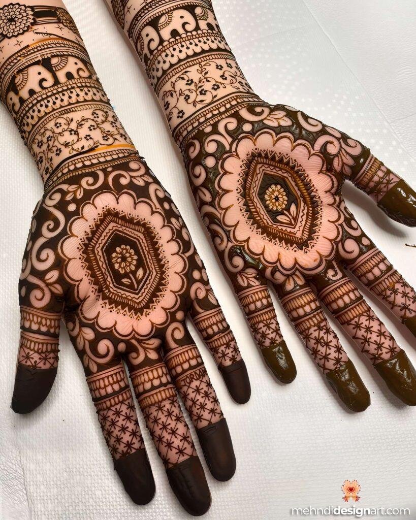 35+ Fancy Mehndi Designs for all Seasons 36