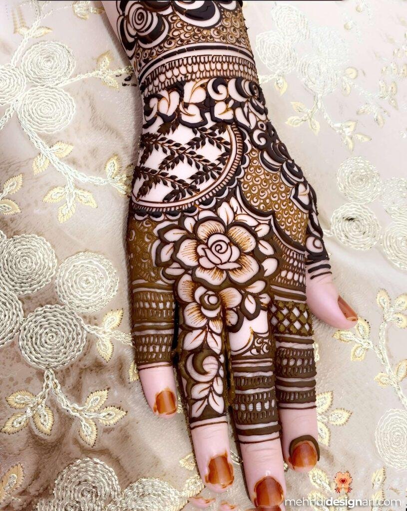 30+ Stunning Flower Stylish Back Hand Mehndi Design for Every Occasion 22
