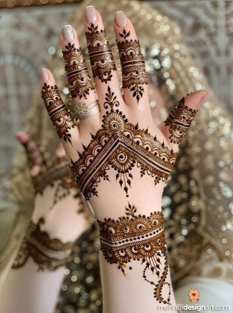 45+ Latest Arabic Mehndi Design That Elevates Style 37