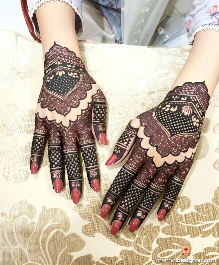 31+ Elegant Wedding Dulhan Mehndi Design for a Gorgeous Bridal Look 25