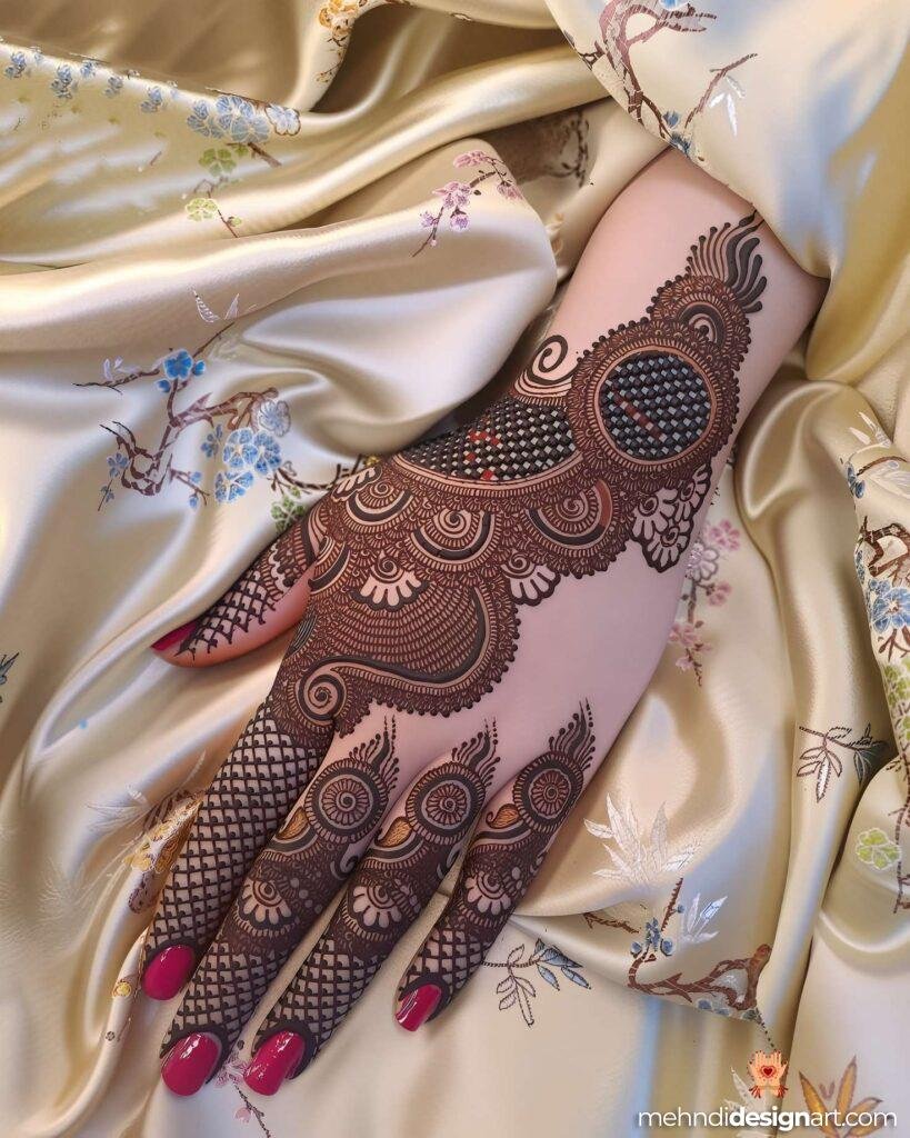 31+ Elegant Wedding Dulhan Mehndi Design for a Gorgeous Bridal Look 26