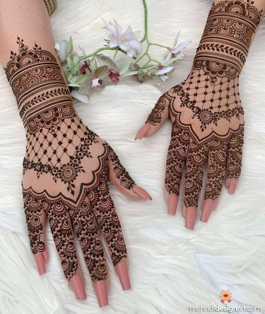 20+ Easy and Beautiful Mehndi Designs for Beginners 25