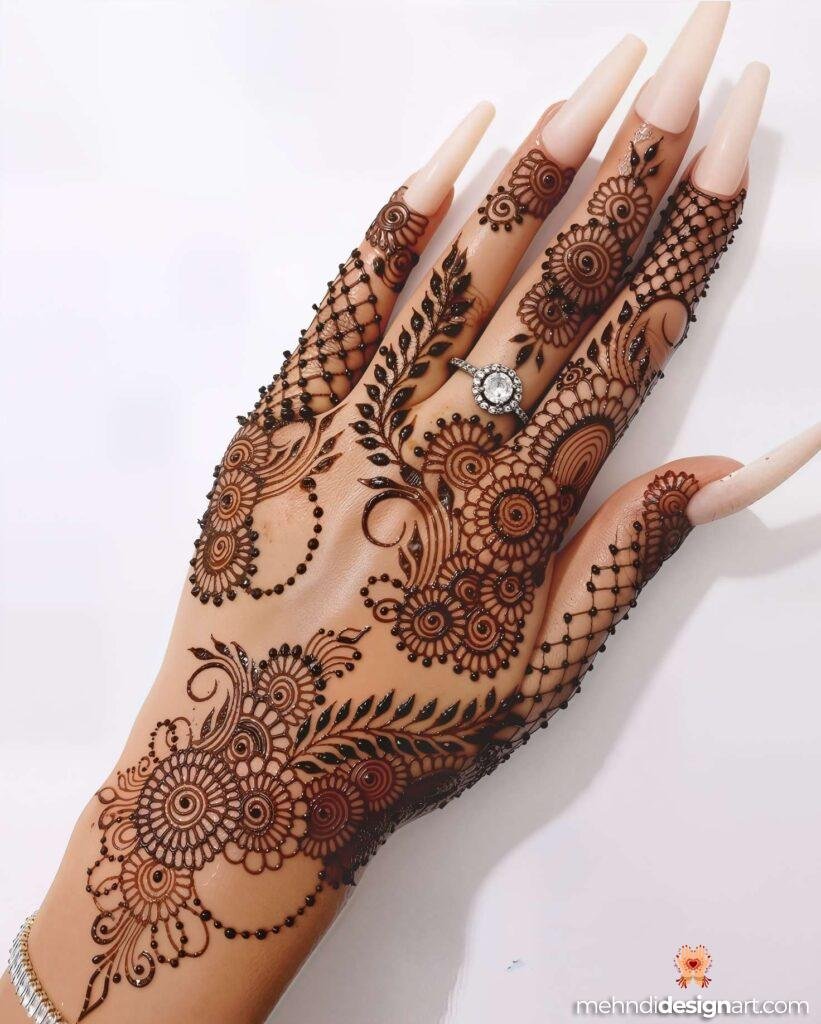 20+ Easy and Beautiful Mehndi Designs for Beginners 8